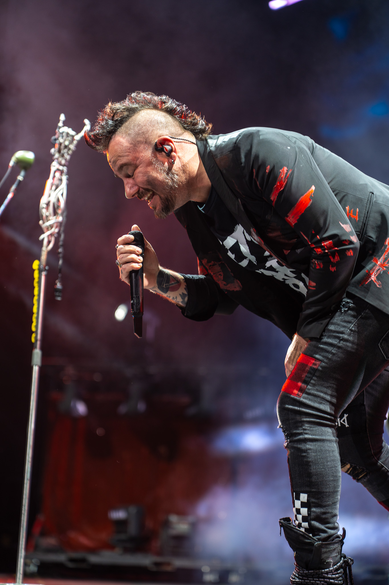 Wide view of Three Days Grace onstage