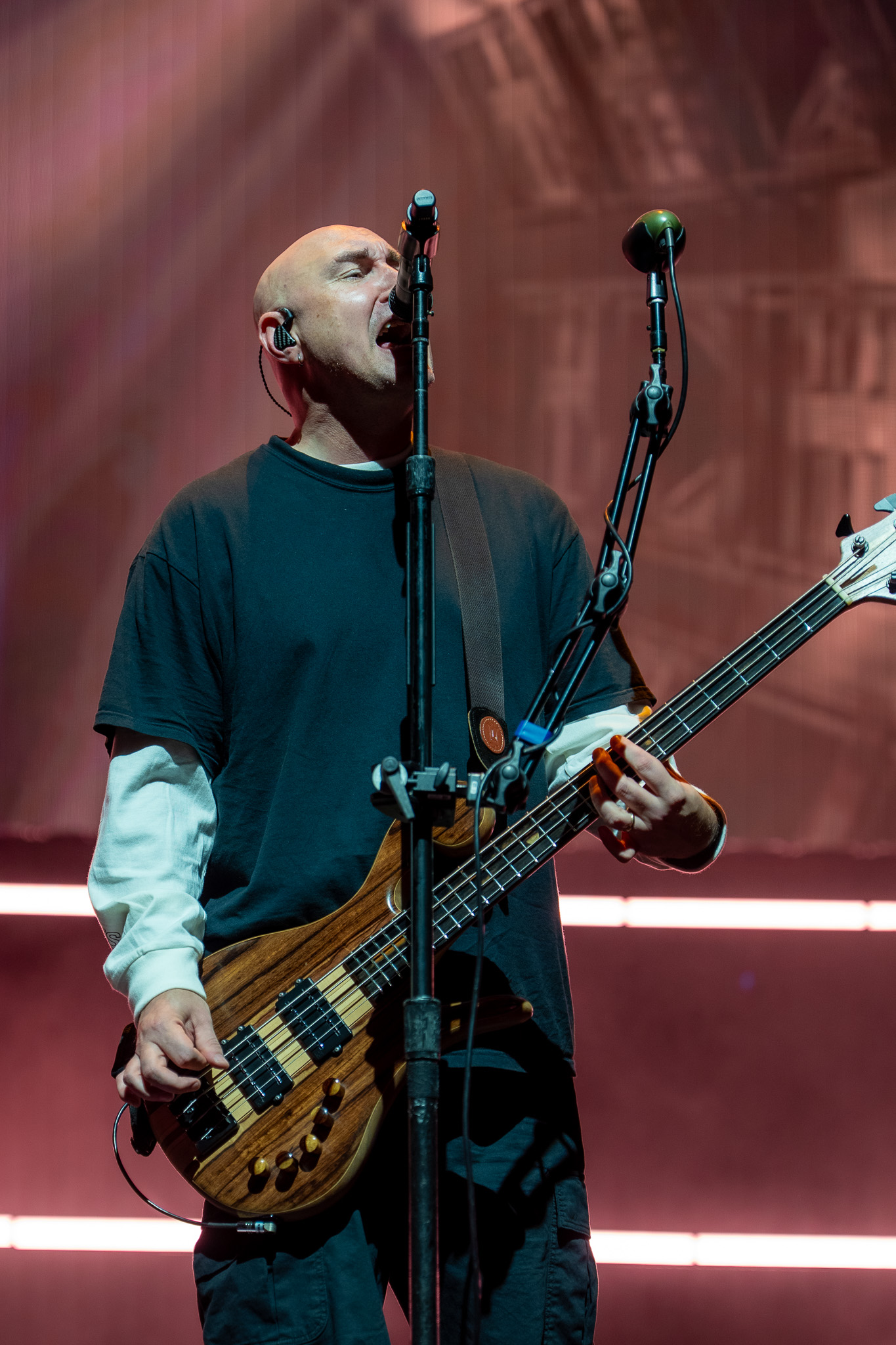 Breaking Benjamin on the arena stage