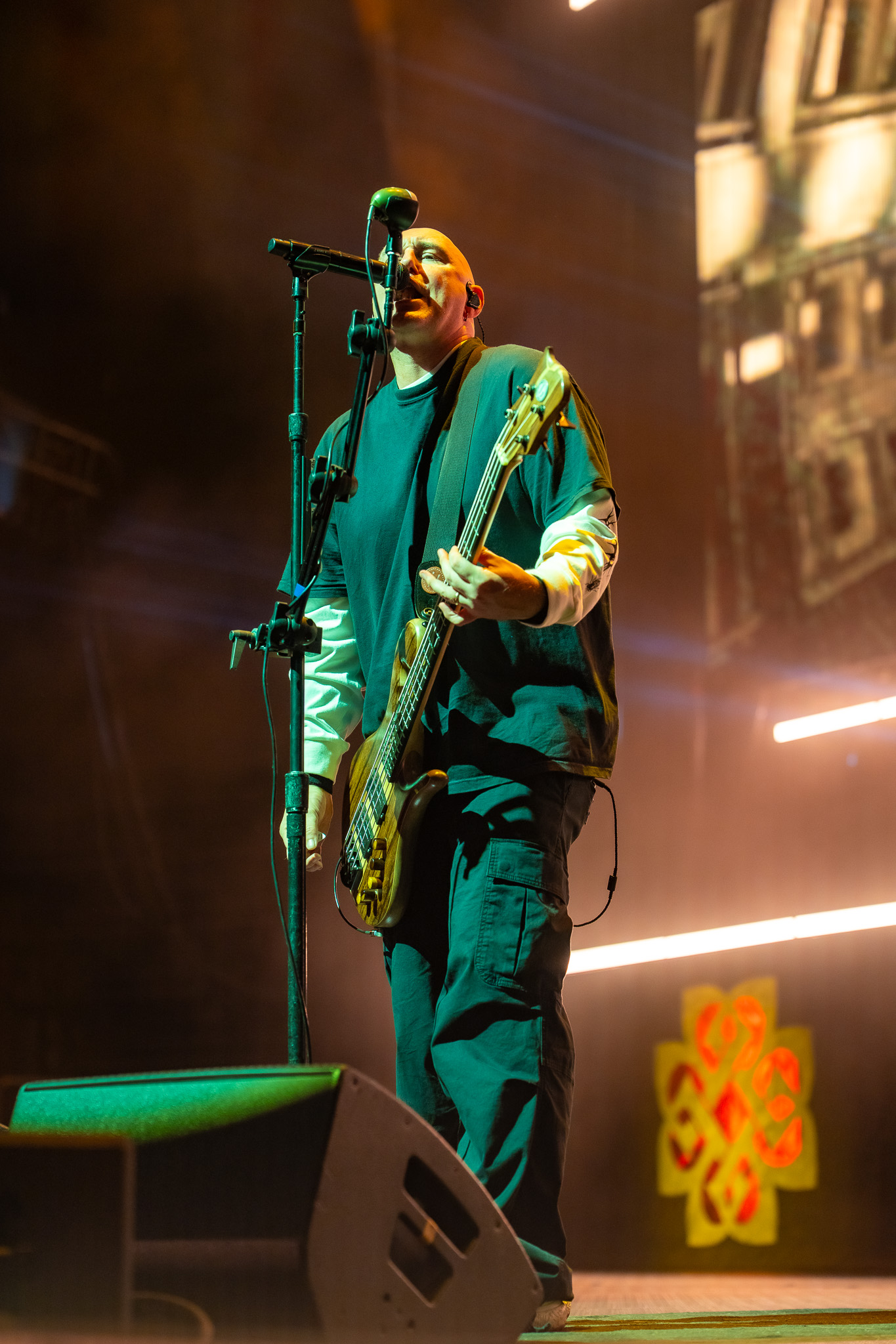 Breaking Benjamin performance detail