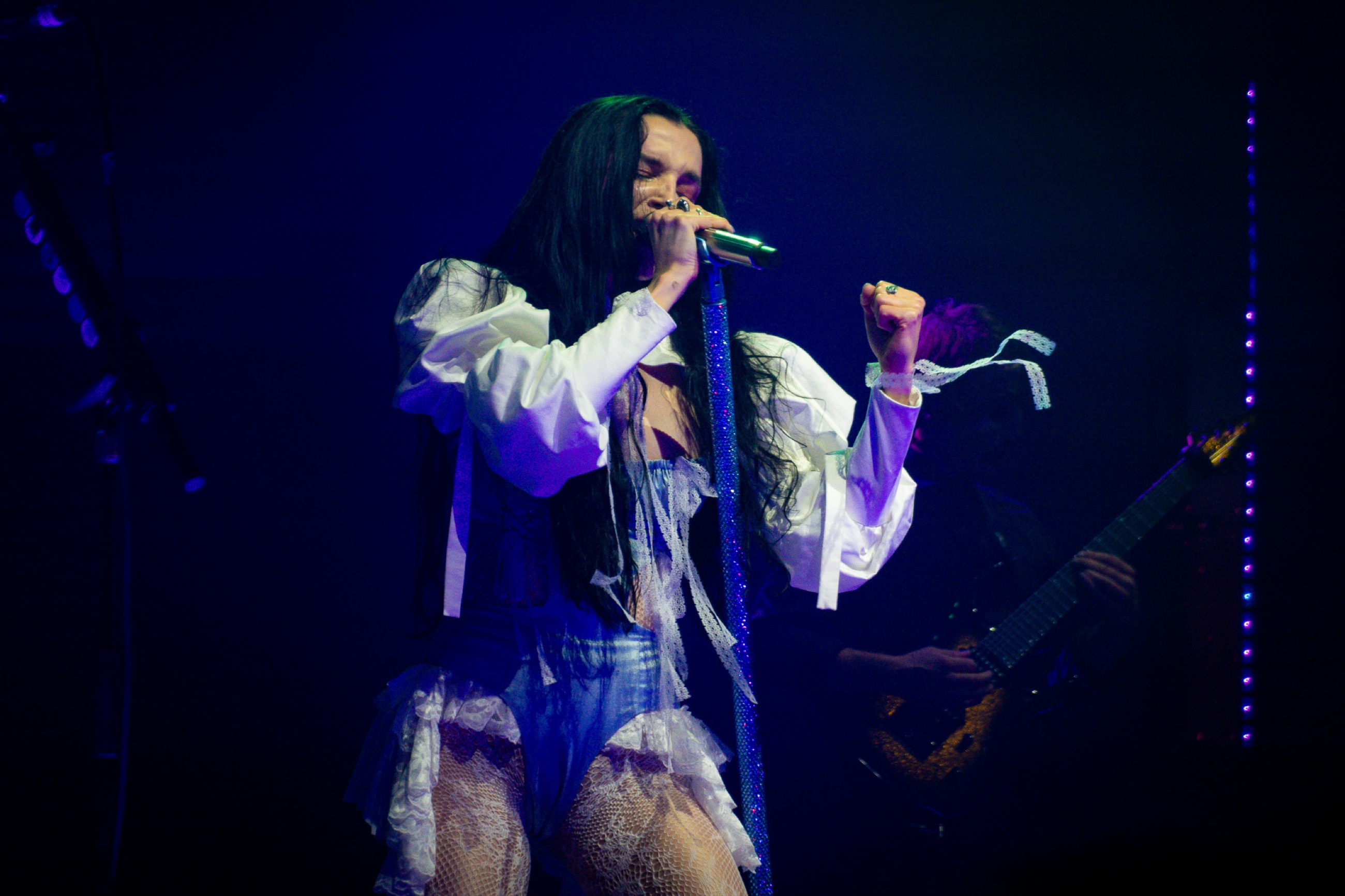 Poppy performing at the Paramount Theatre