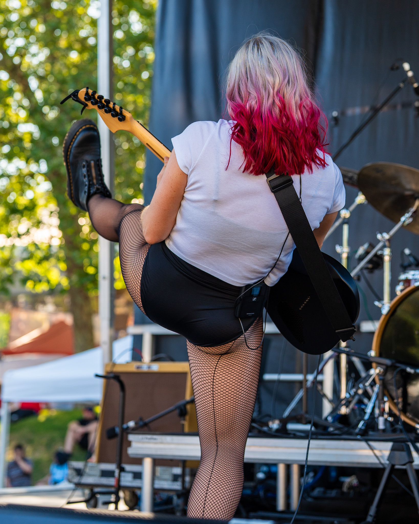 Hannah Duckworth performing live
